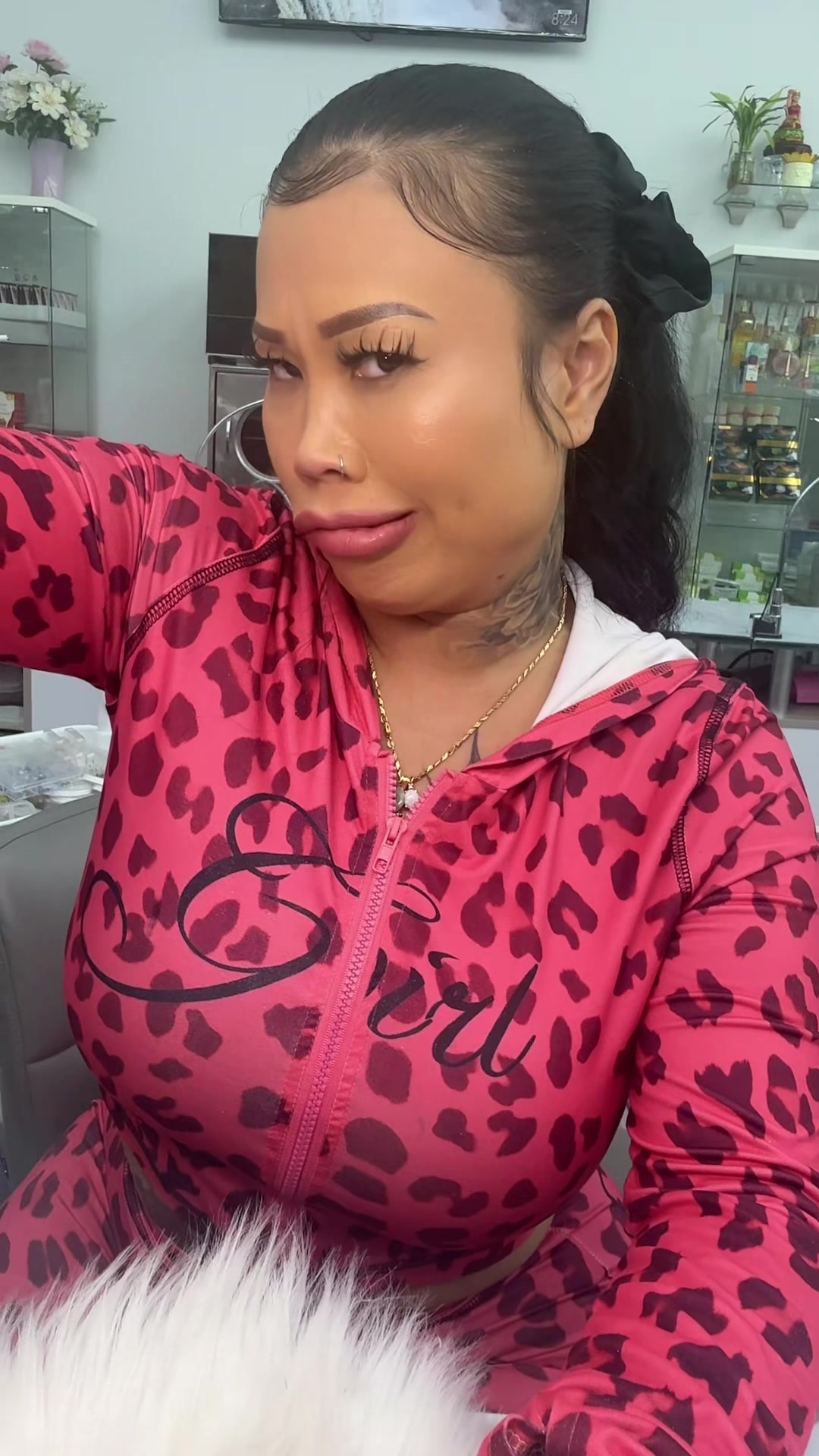 @LovelyJuice23