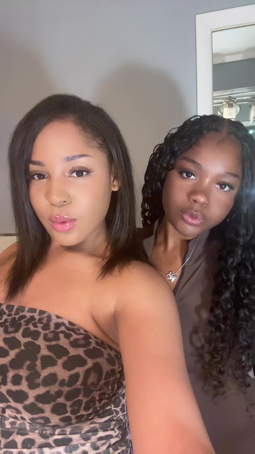 @Andelyse