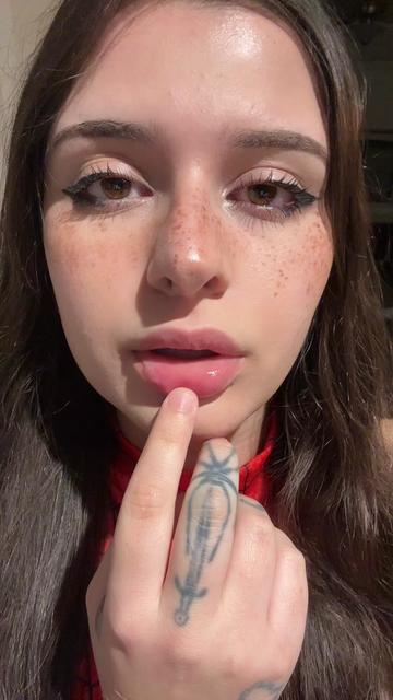 @heyvixie