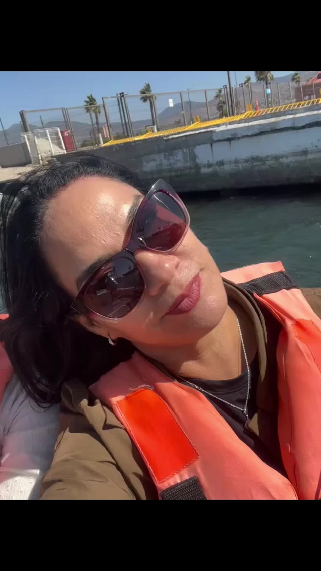 @Ana Lara