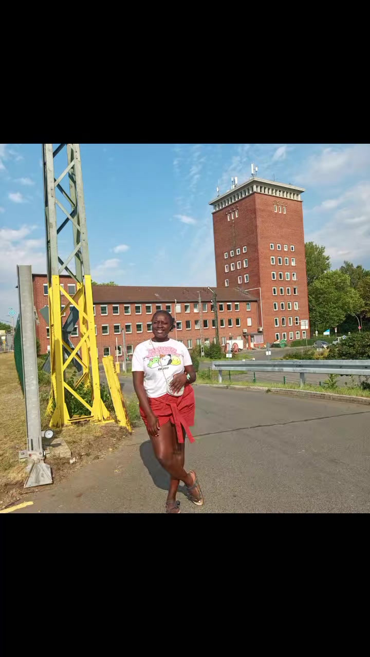 @Shaniee🇺🇬🇩🇪