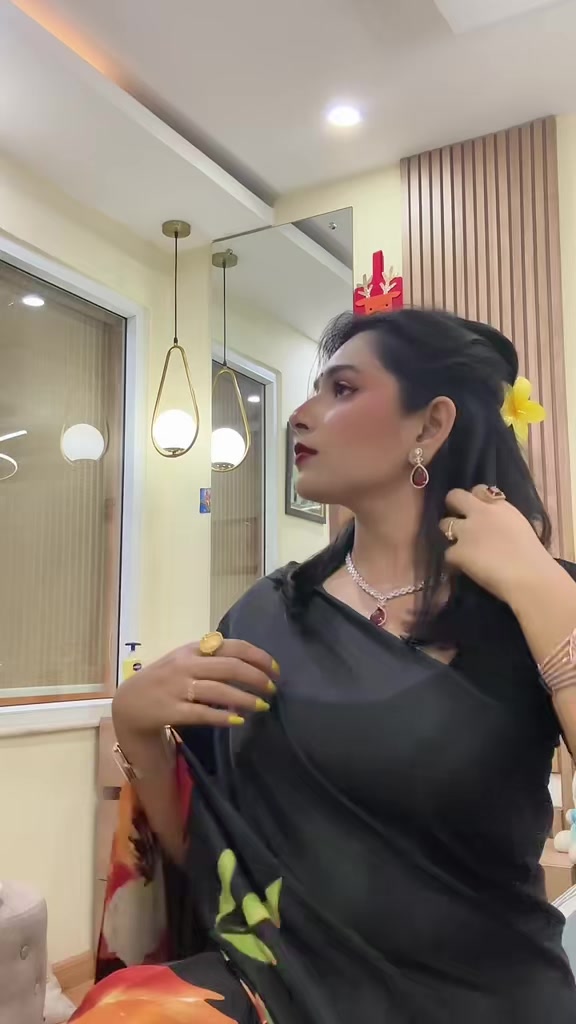 @Anzaly Rauniyar👑