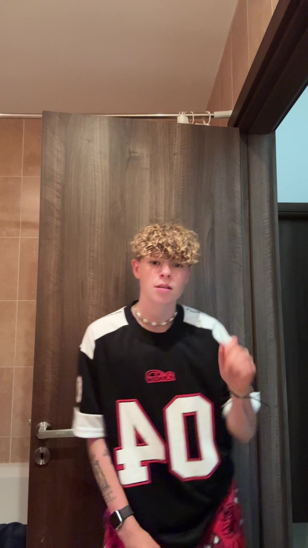 @luisxwaveeee