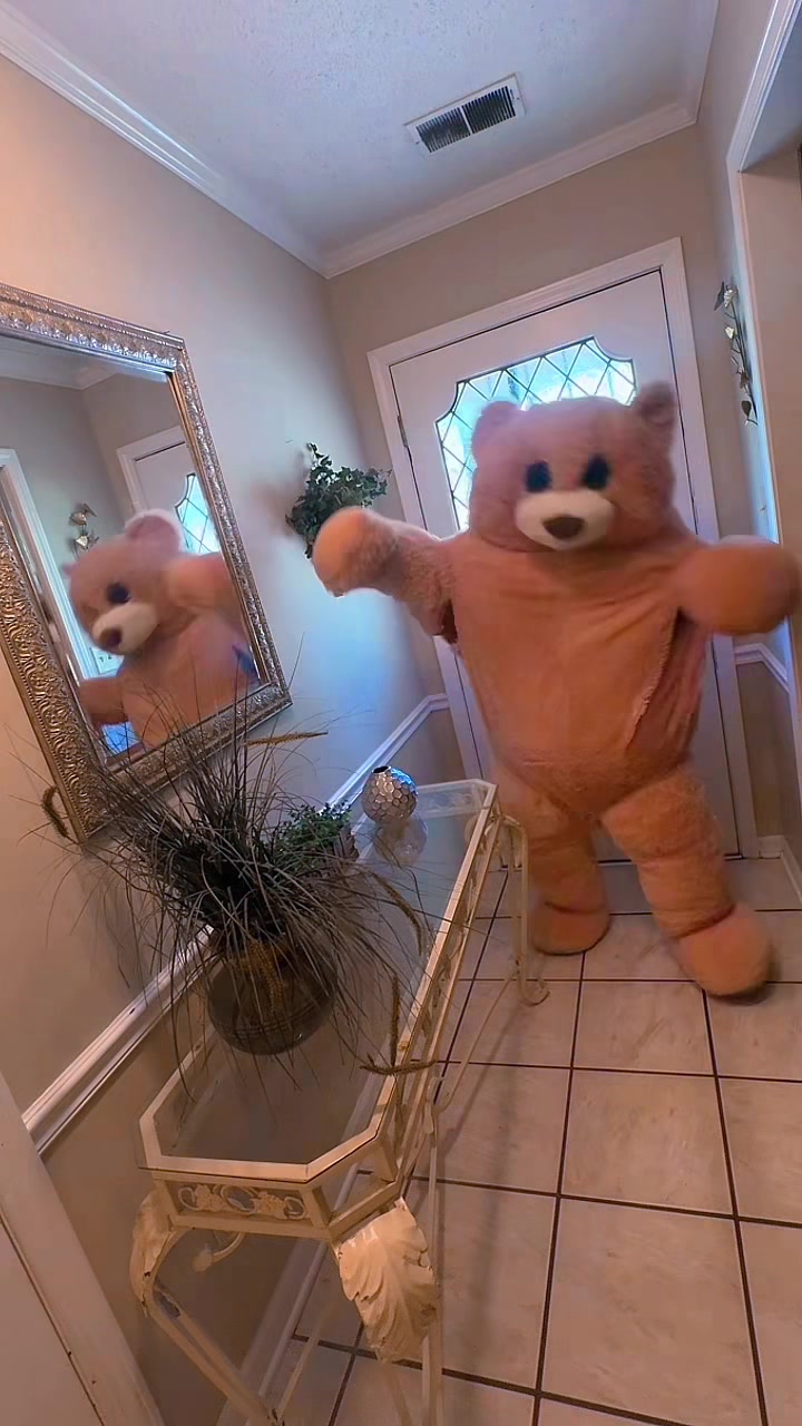 @jaythedancingbear