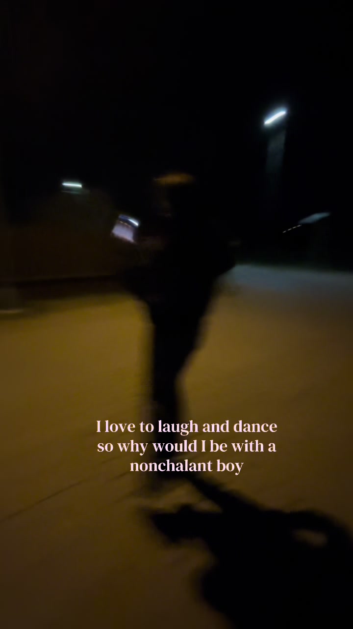 @???