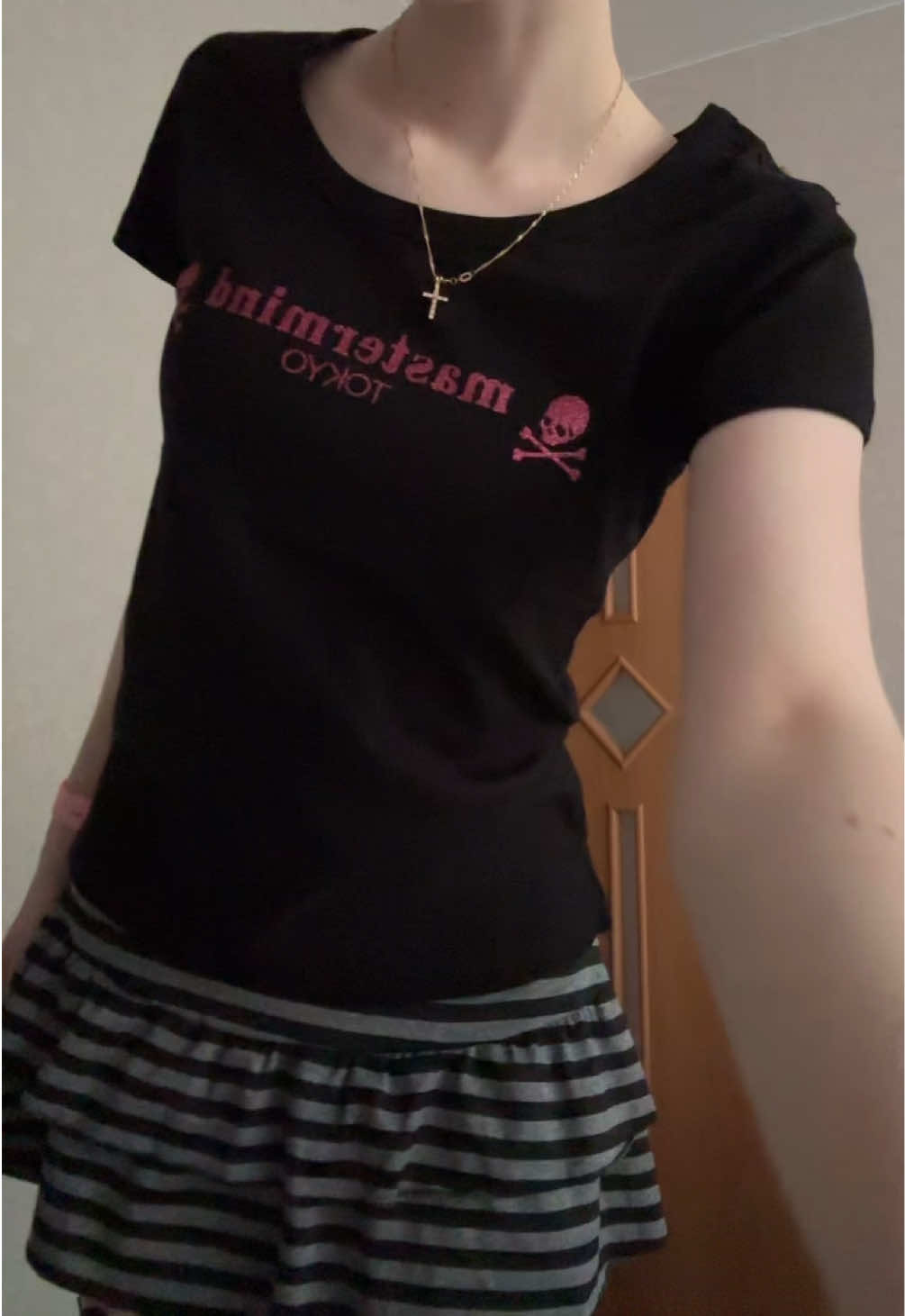 @>_*