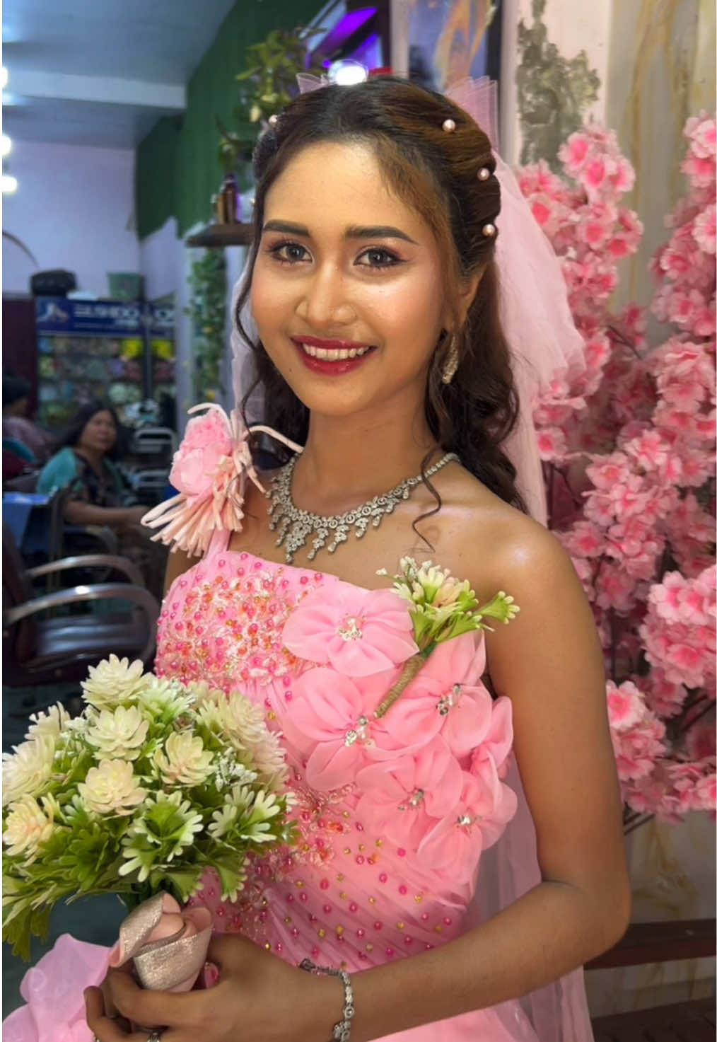 @MUA Shoon Lai Yi🦋