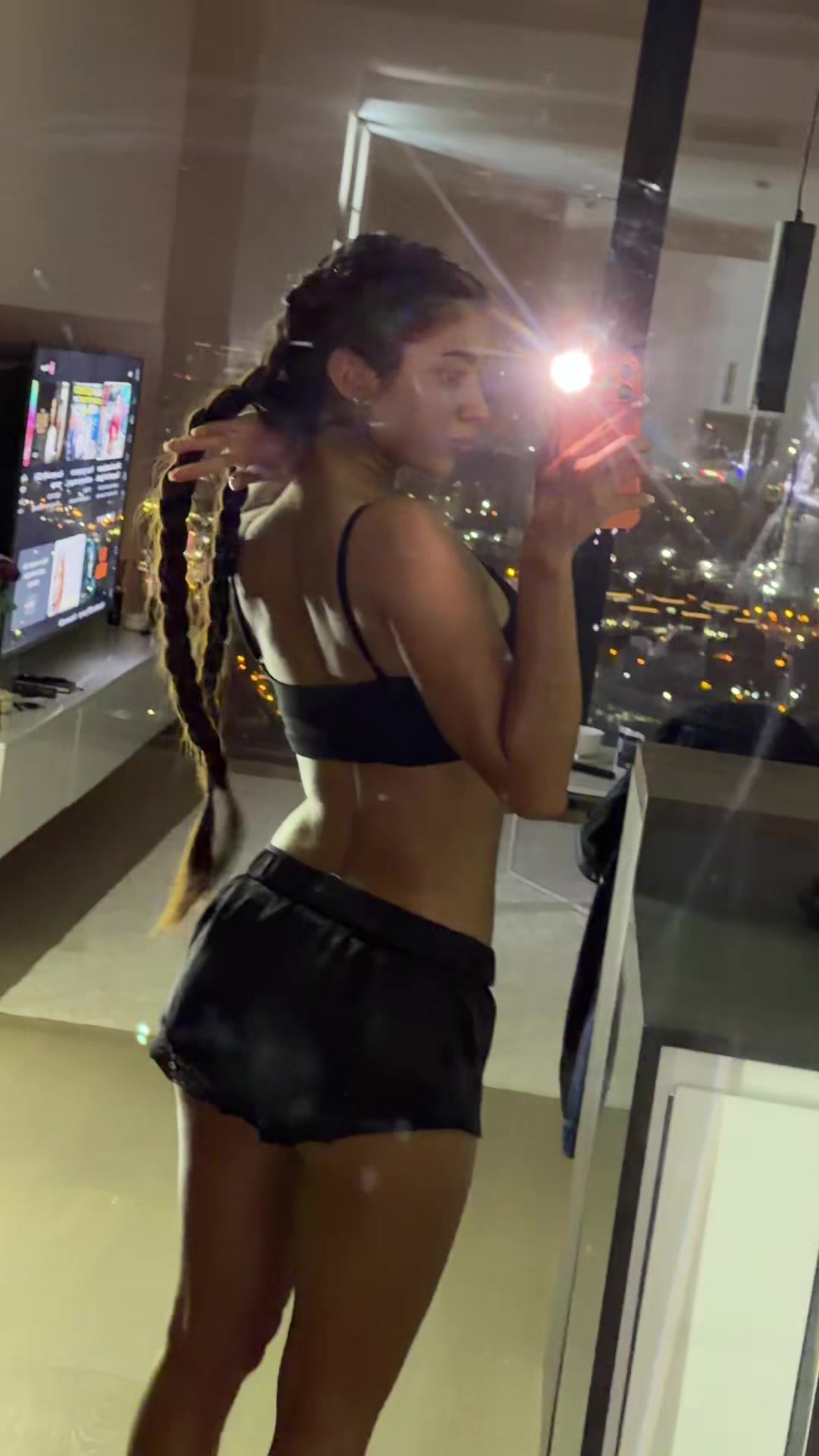 @Katee_v_
