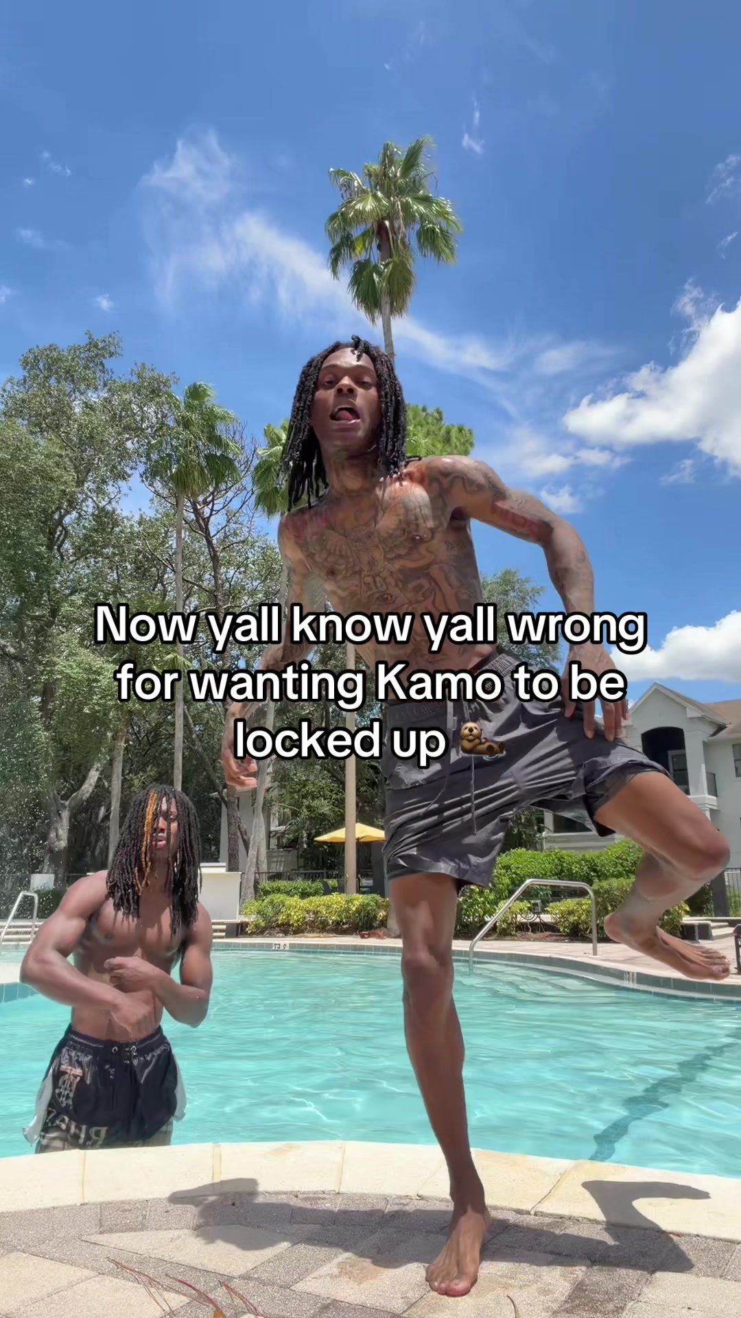 @🦹🏽