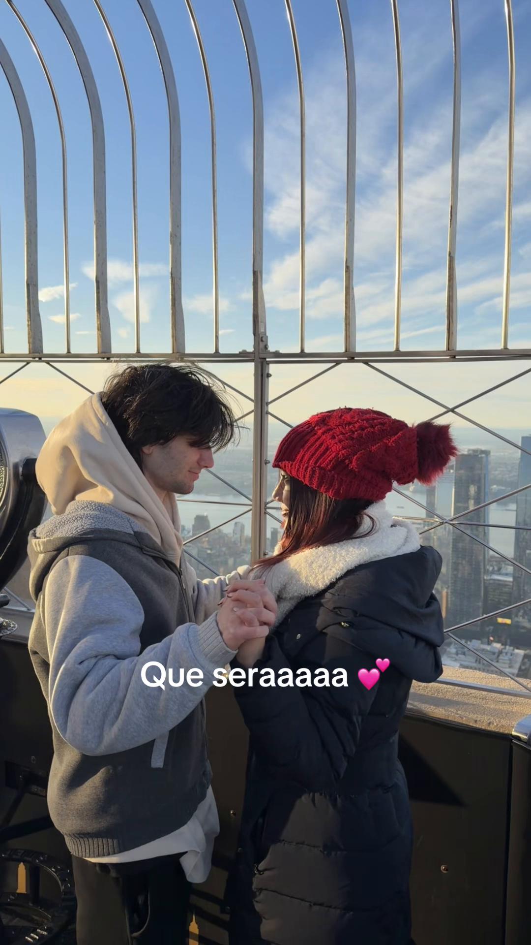 @Rena