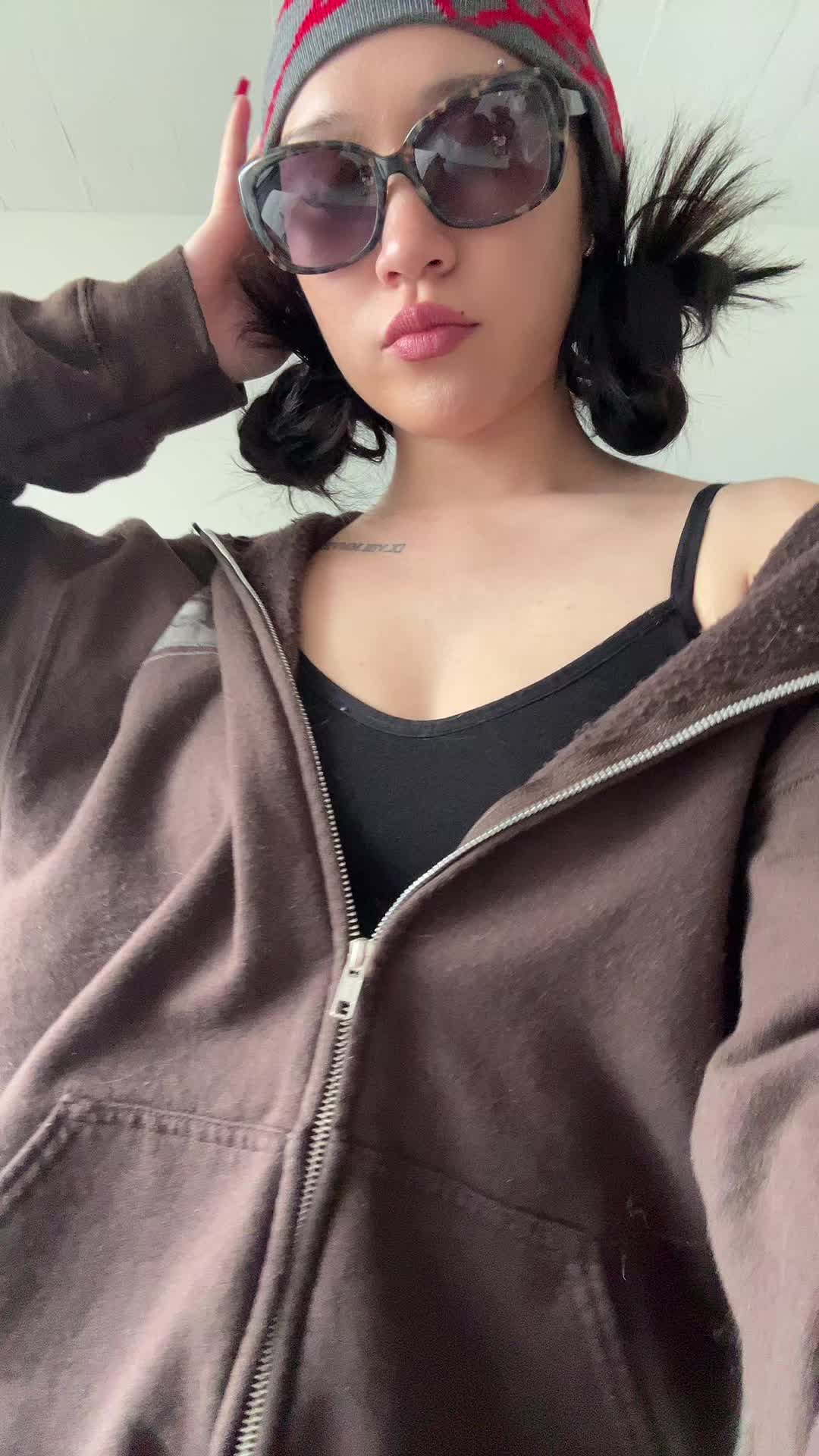 @skyl3b3ar