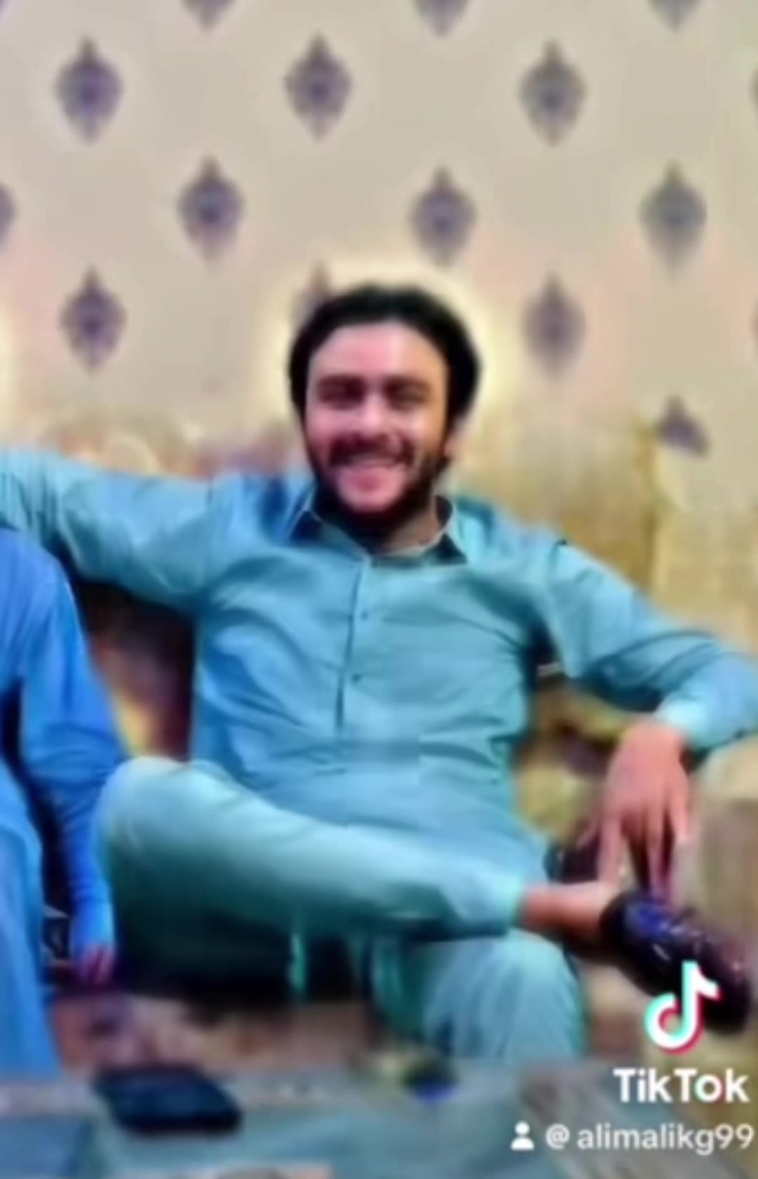@🏴&zwj;☠️ملک۔ بادشاہ🏴&zwj;☠️
