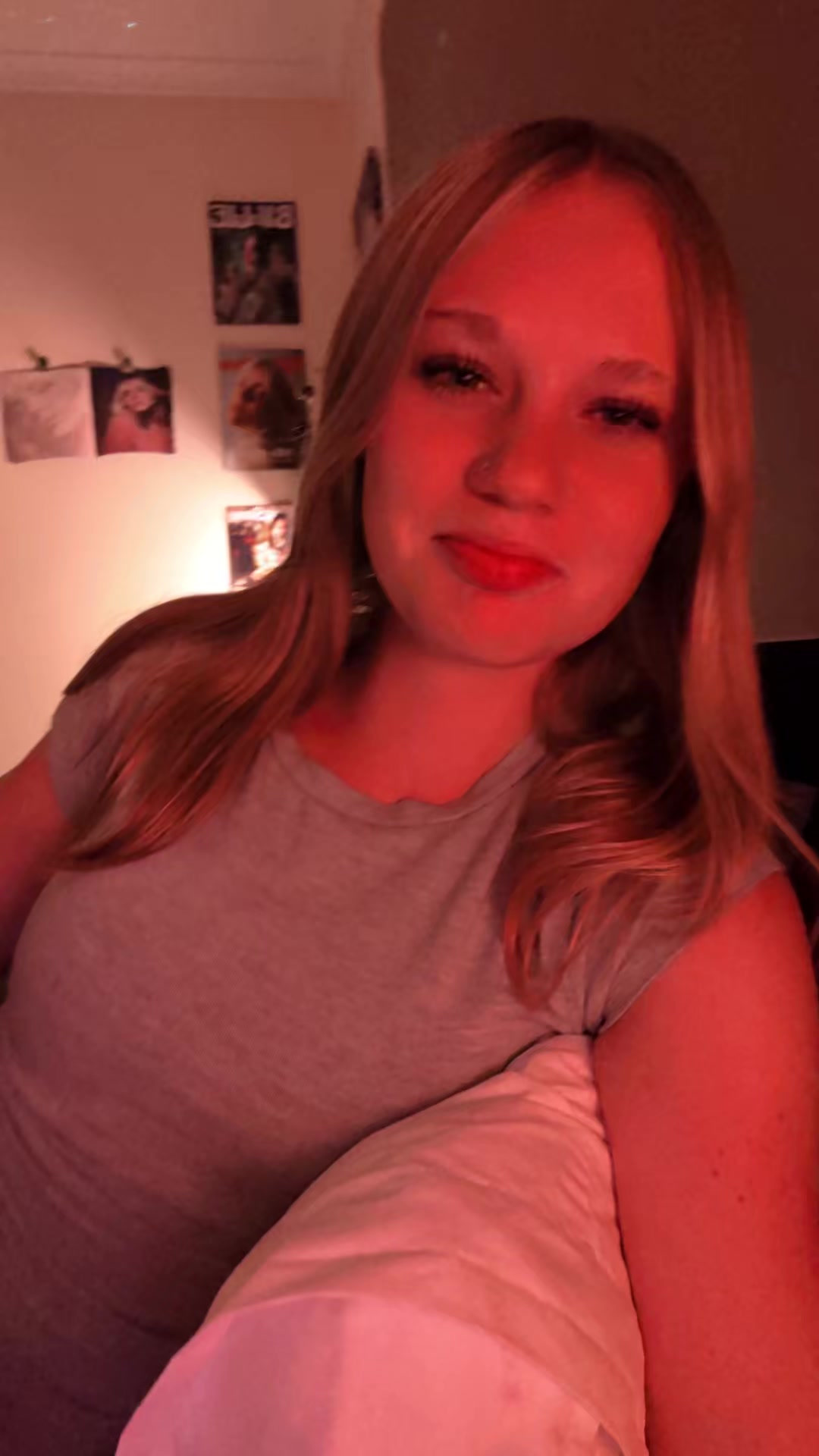 @ellaa🕸️