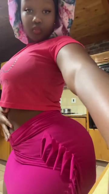 @AFROSEXXY