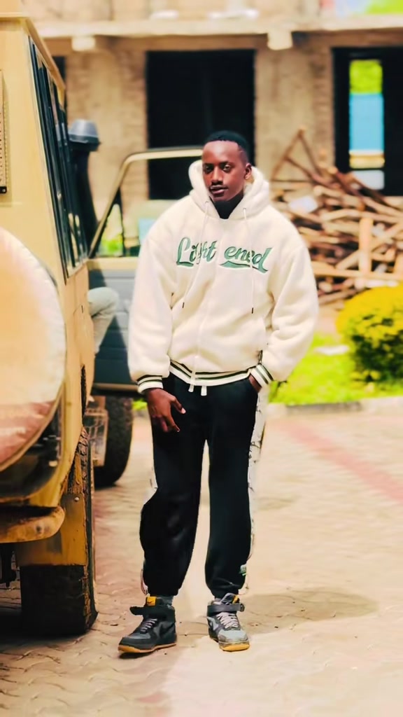 @Fresh bwoy(Mose) ♤