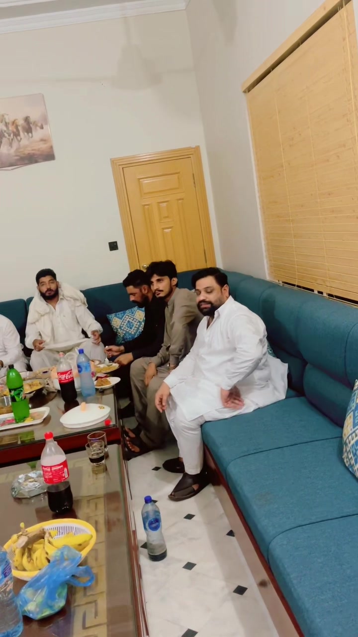 @HAMMAD GUJJAR✌♠️
