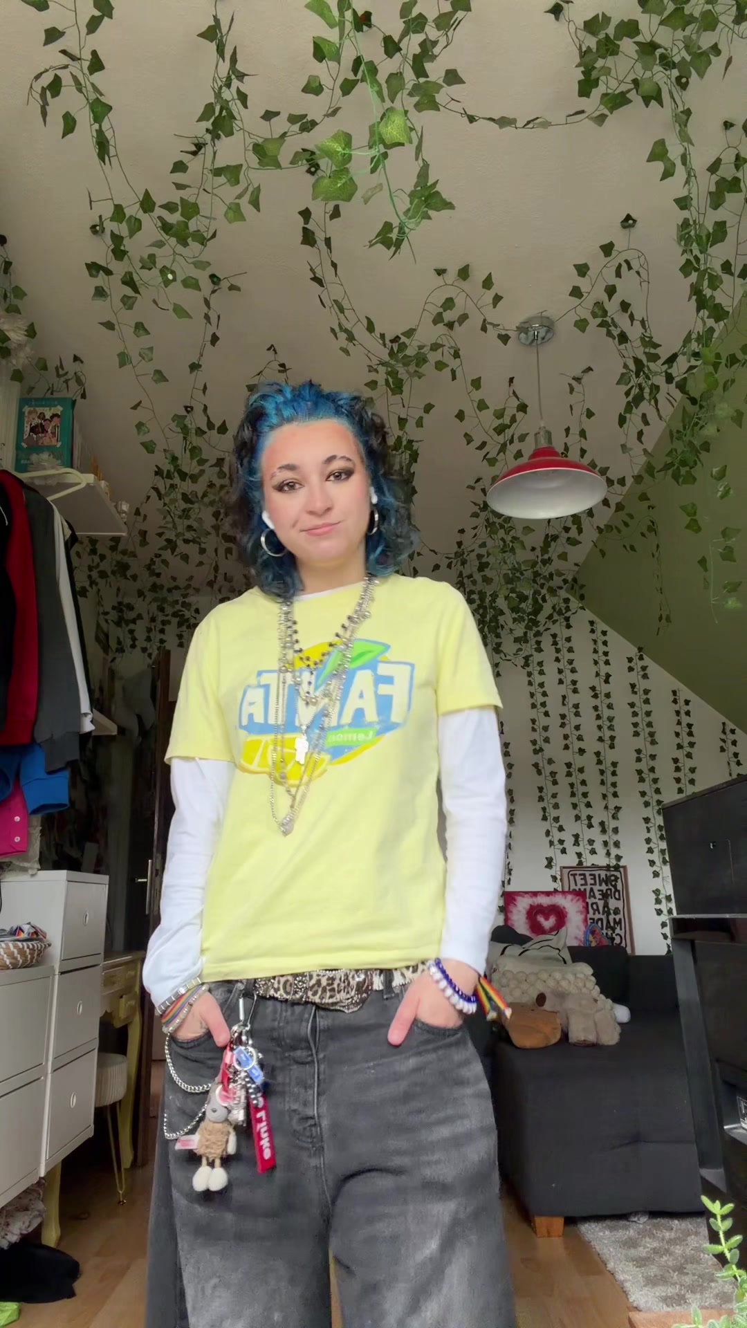 @whois_fenja