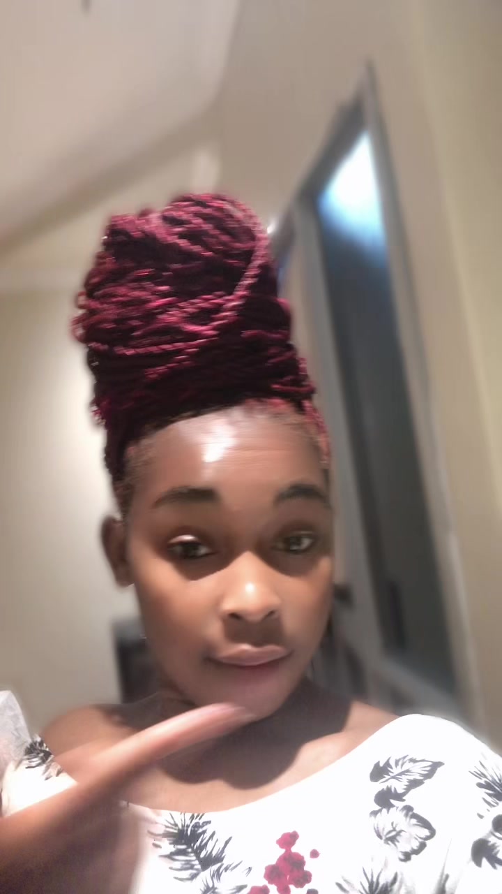 @Ana☠️
