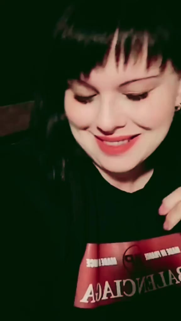 @cherry_lady_87