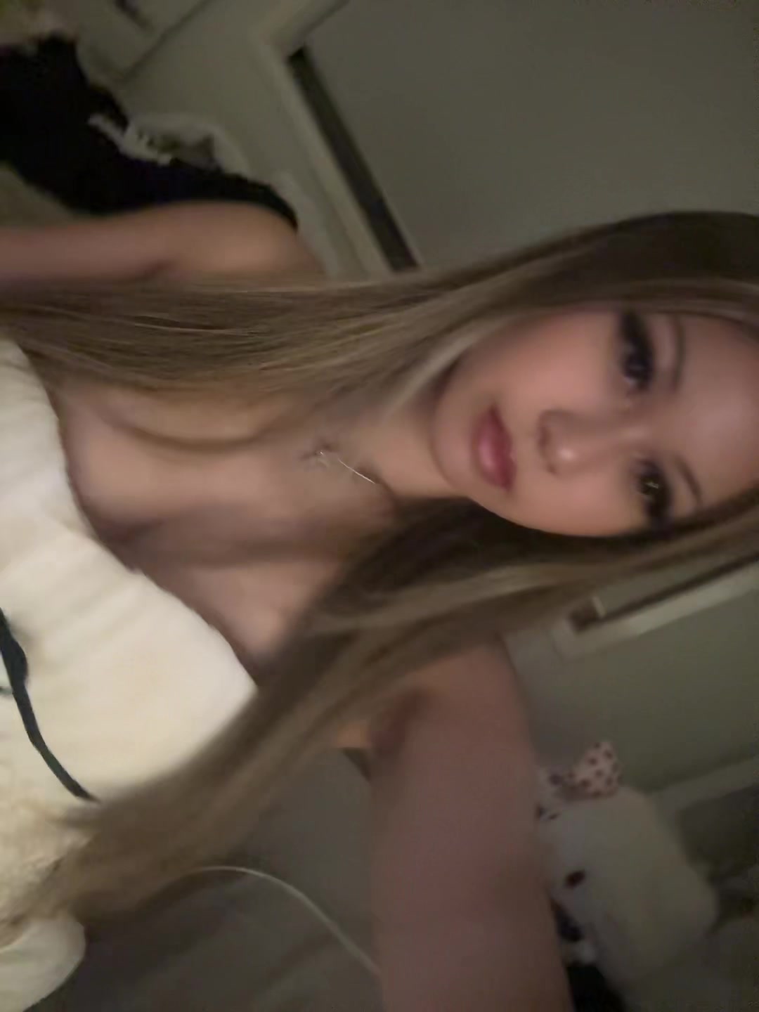 @w