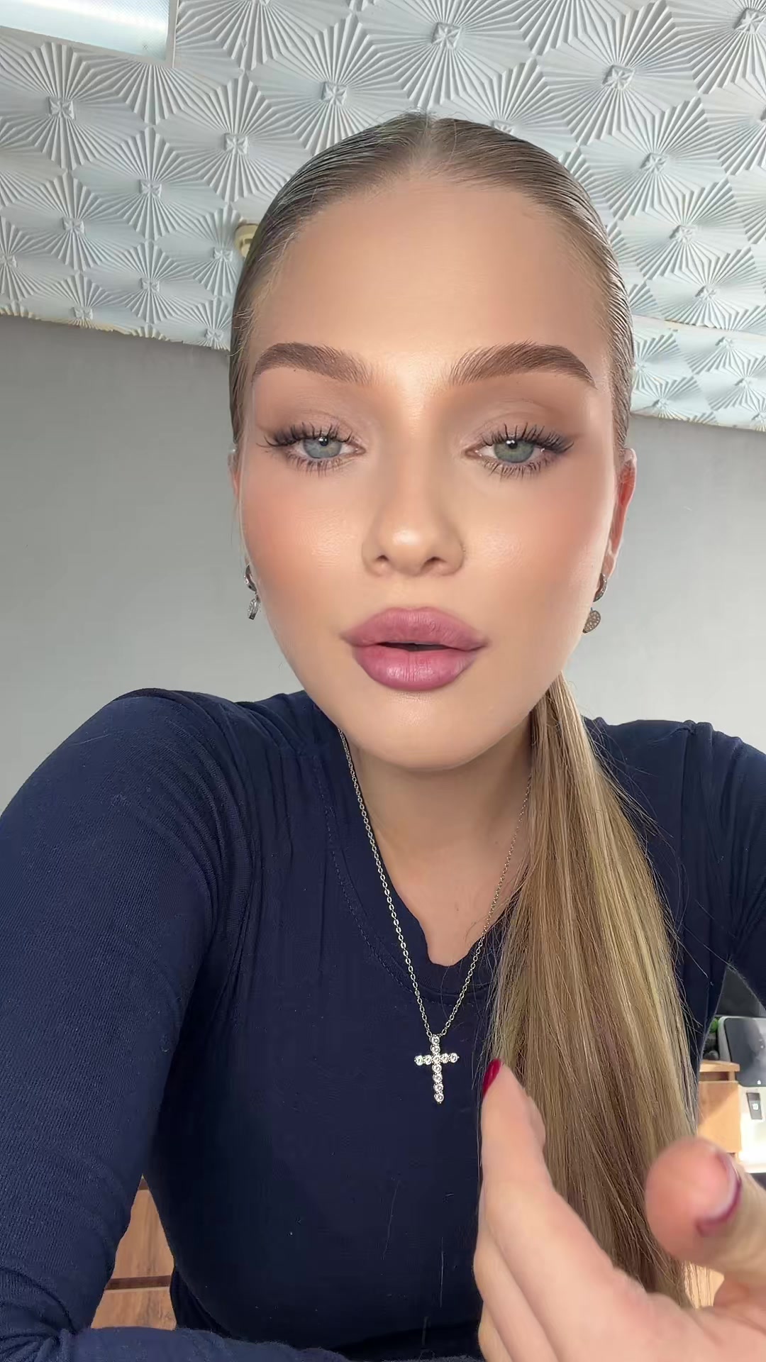 @единственная