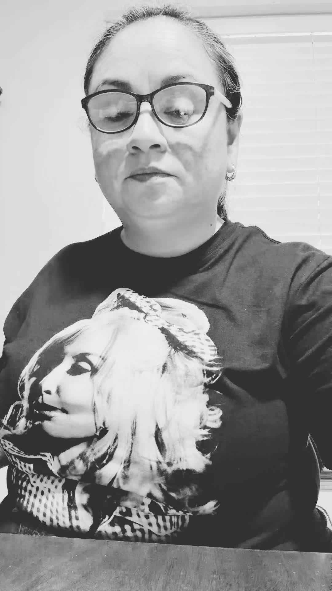 @Van Essa 💋