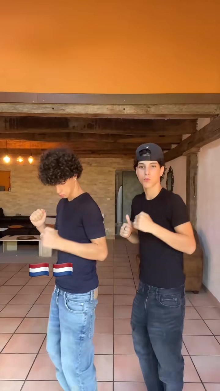 @M👅