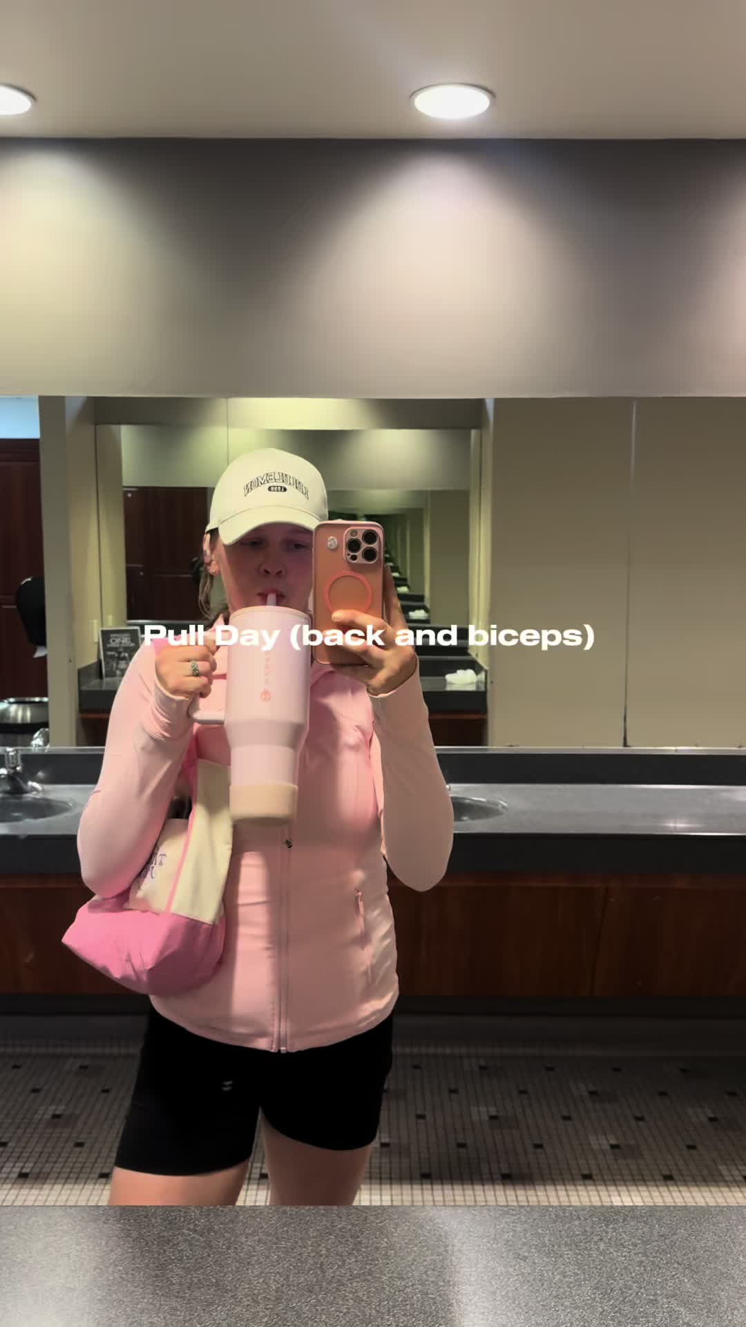 @Alyssa Golden | working mama