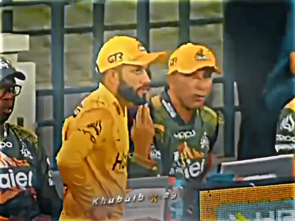 @K h u b a I b X 29
