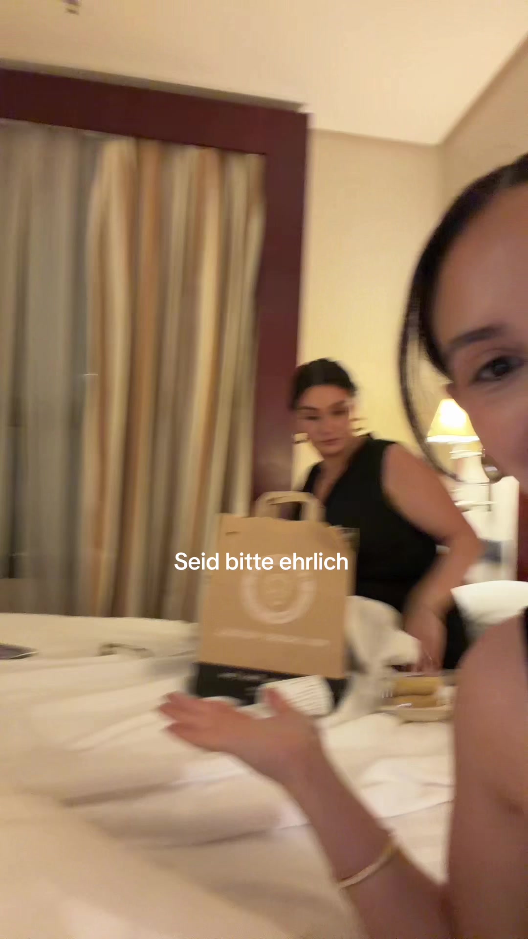 @Melis AKG