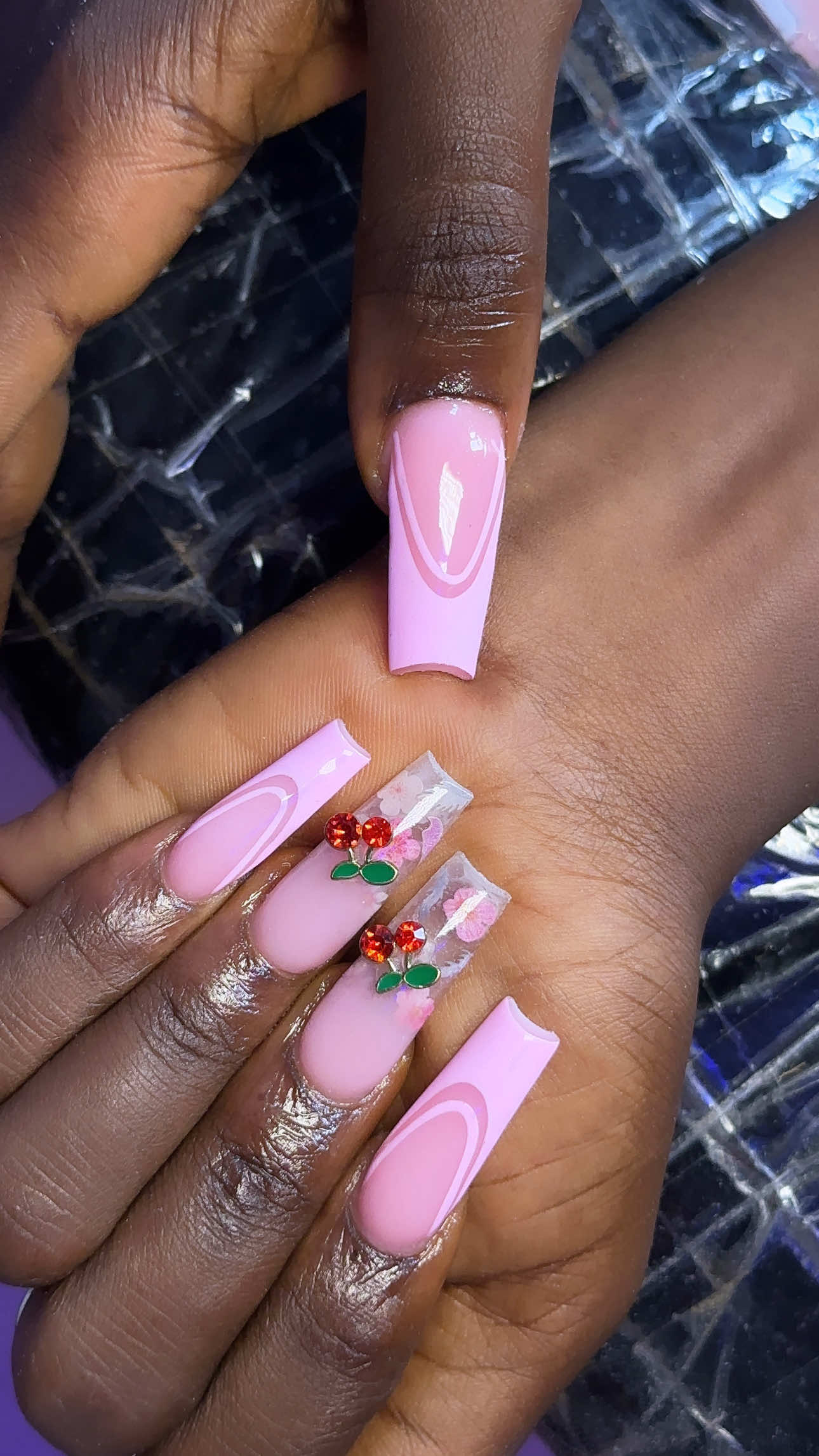 @Nailsbybeecee