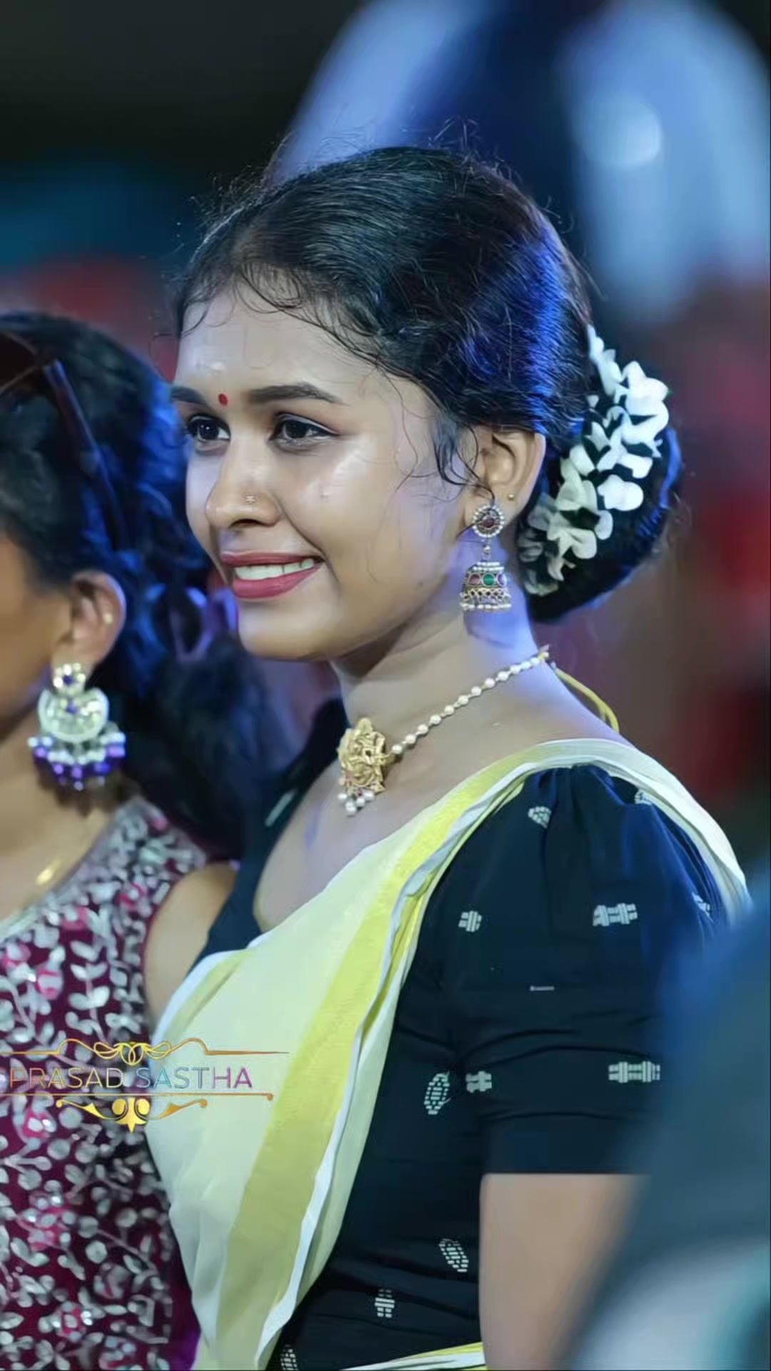 @അവനിക കല്ലുസ് 🌹💚✨