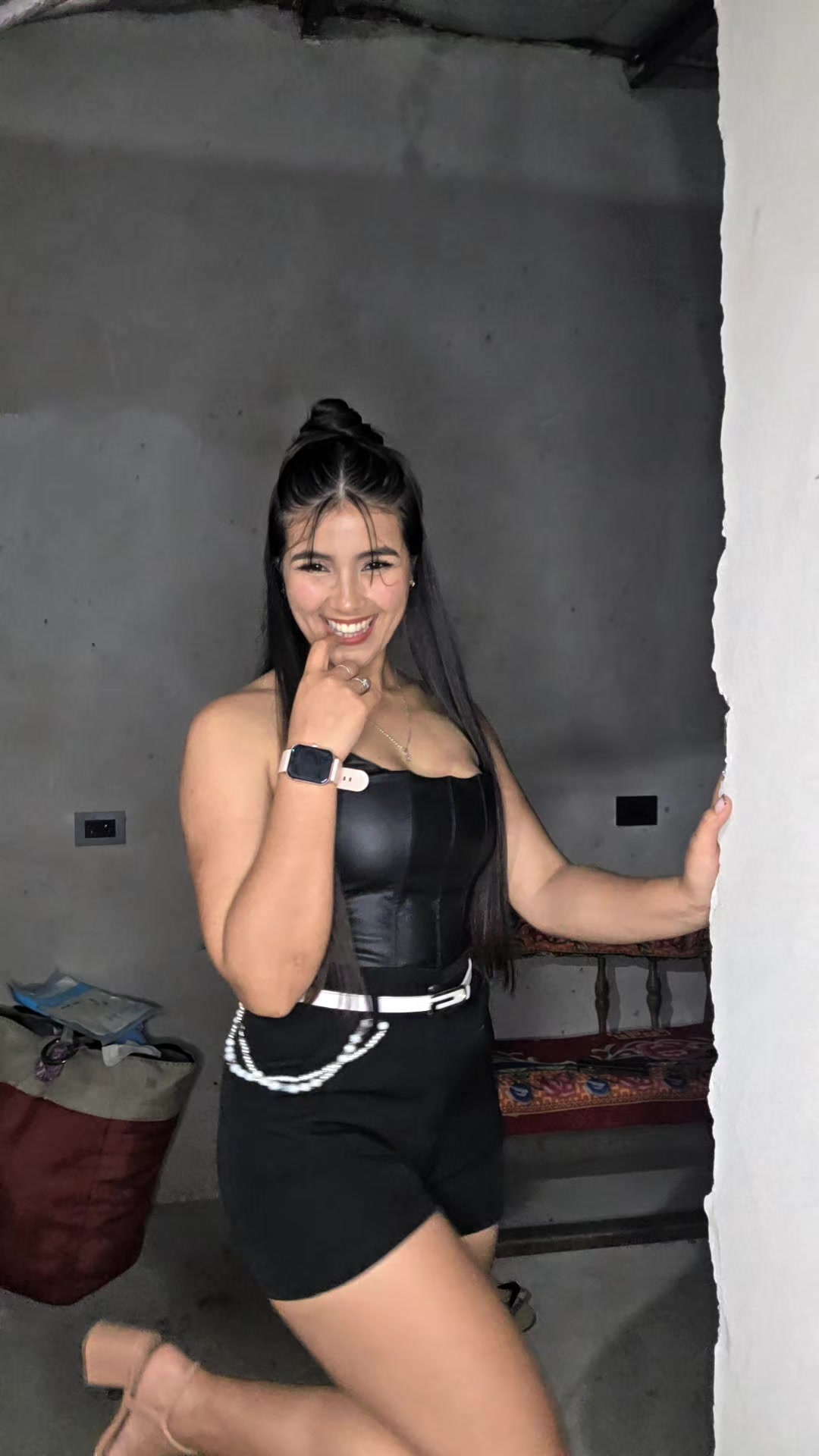 @Lali González🦋👽💫🚼