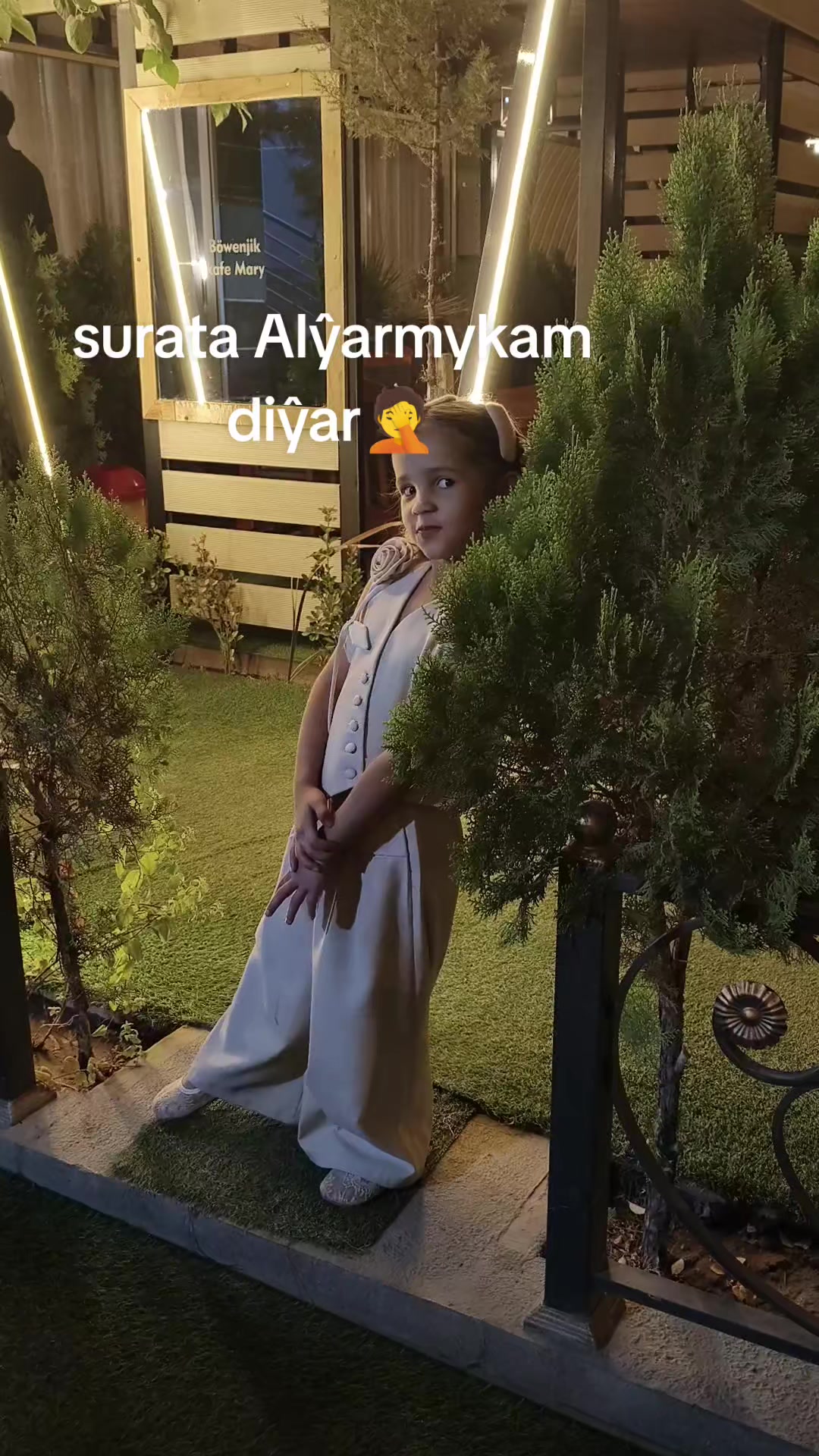 @𝕤𝕦𝕝𝕚𝕔𝕜𝕒