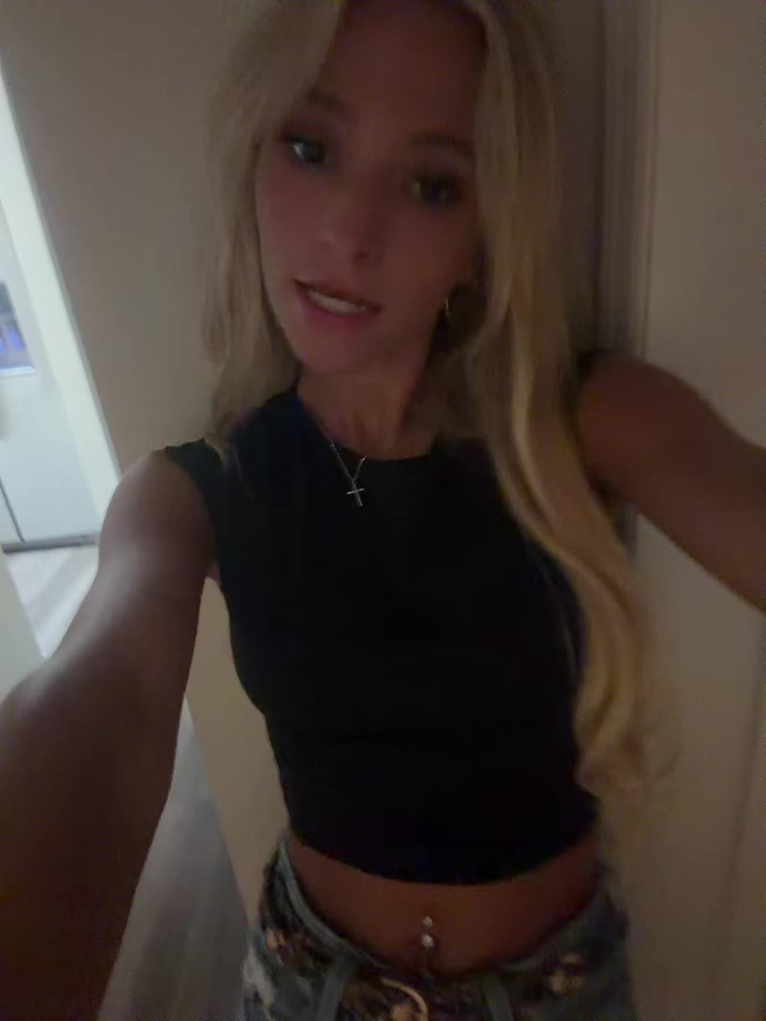 @karlie