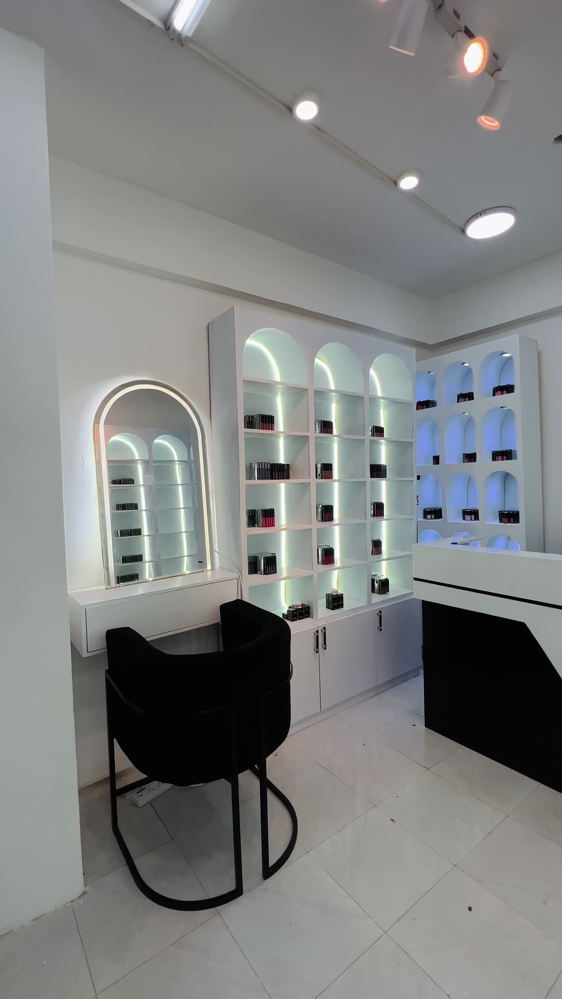 @neptunefurnitureug
