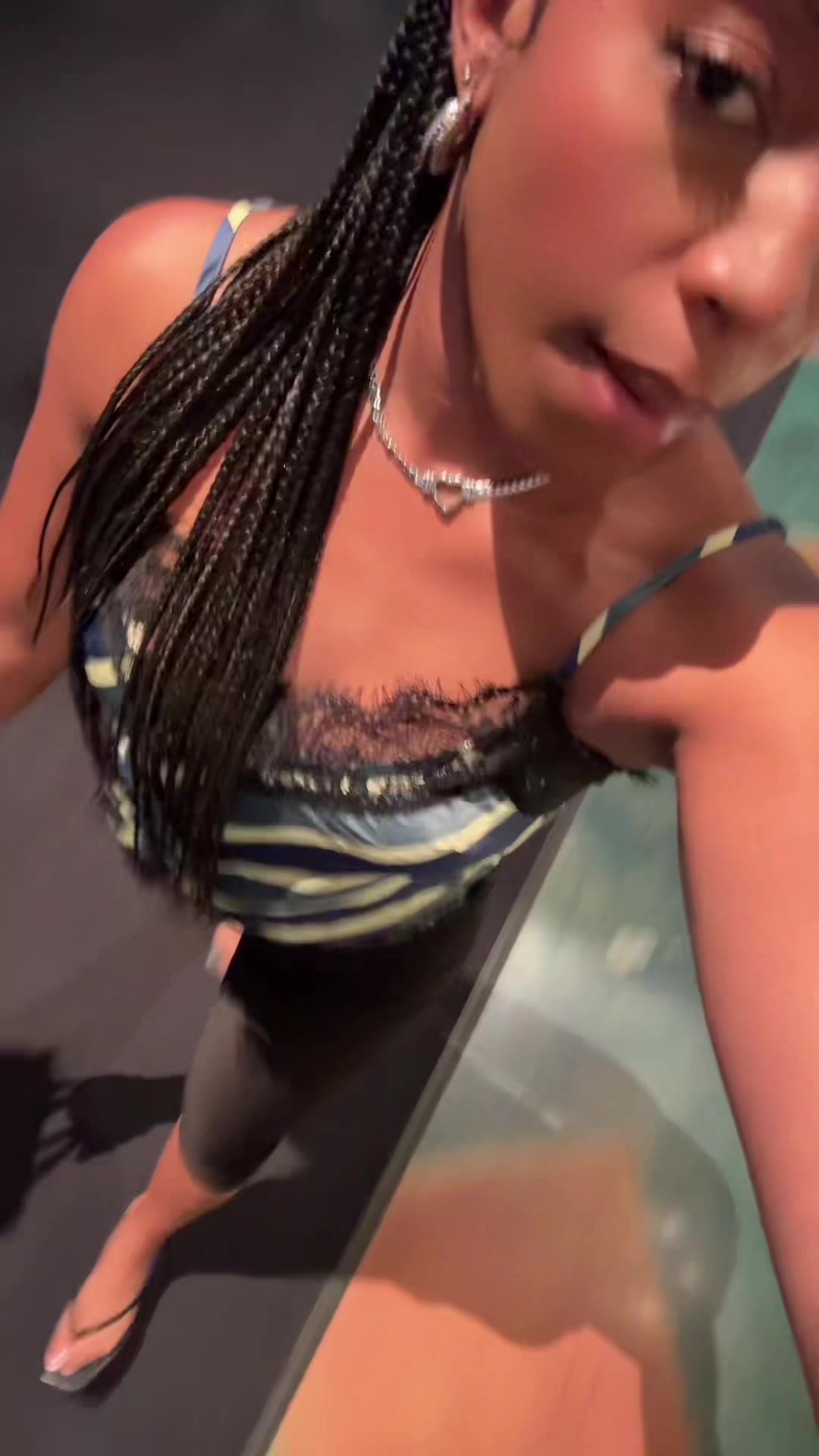 @REA