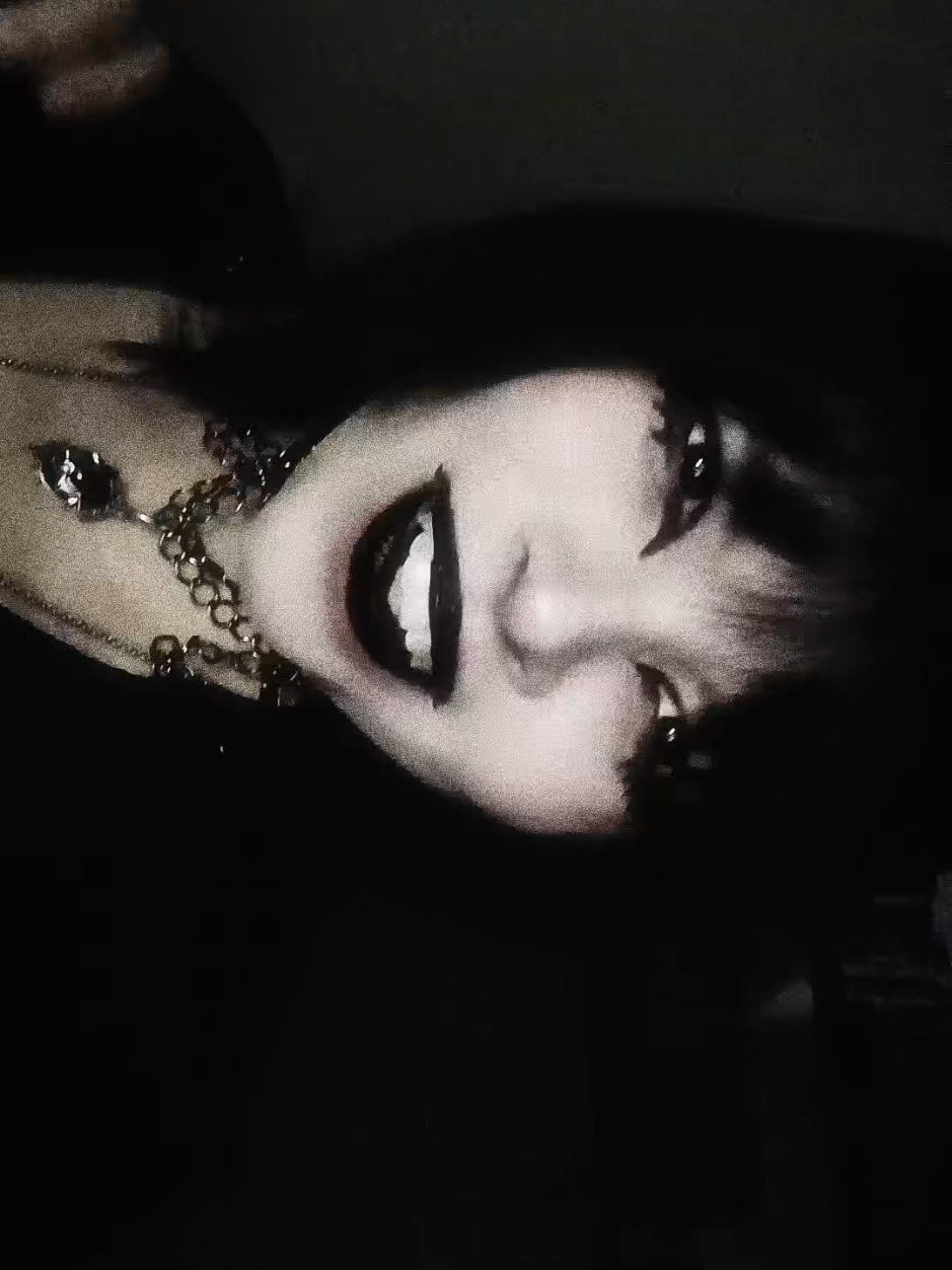 @𝗱𝘆.