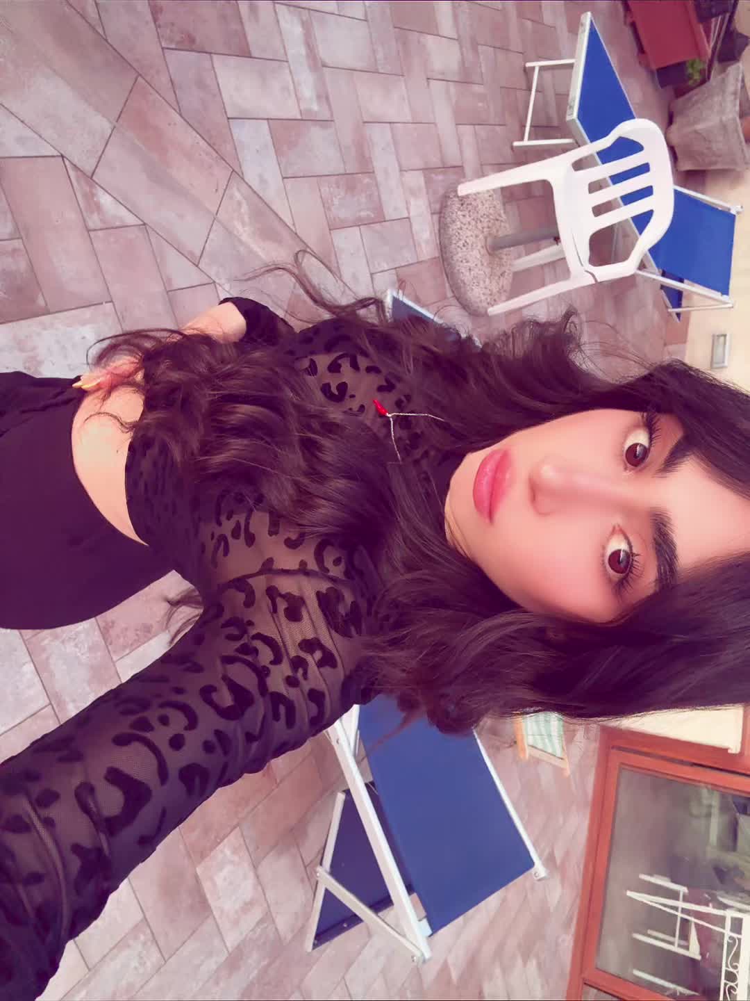 @J E N N I F E R 🦋