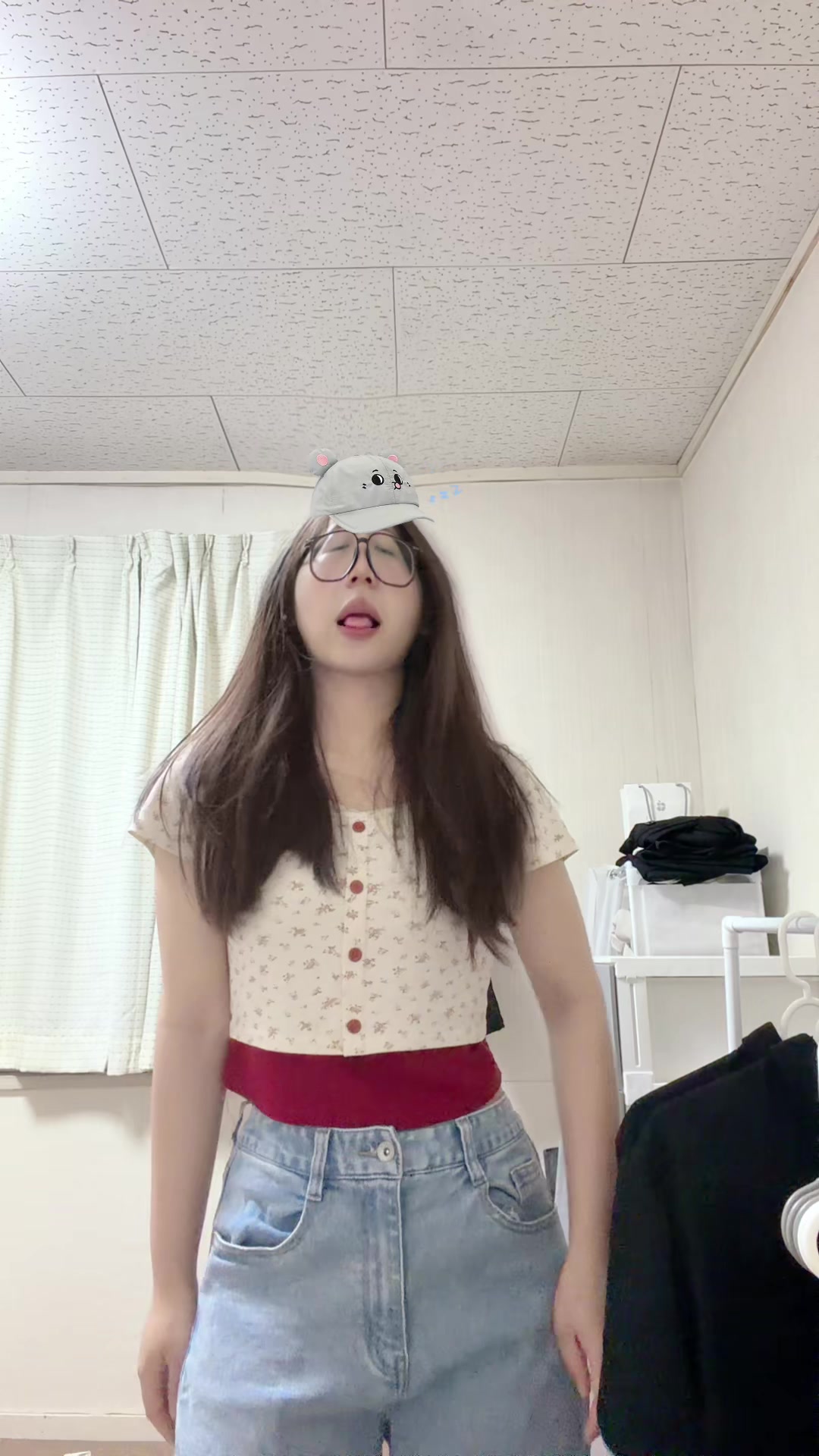 @Lily