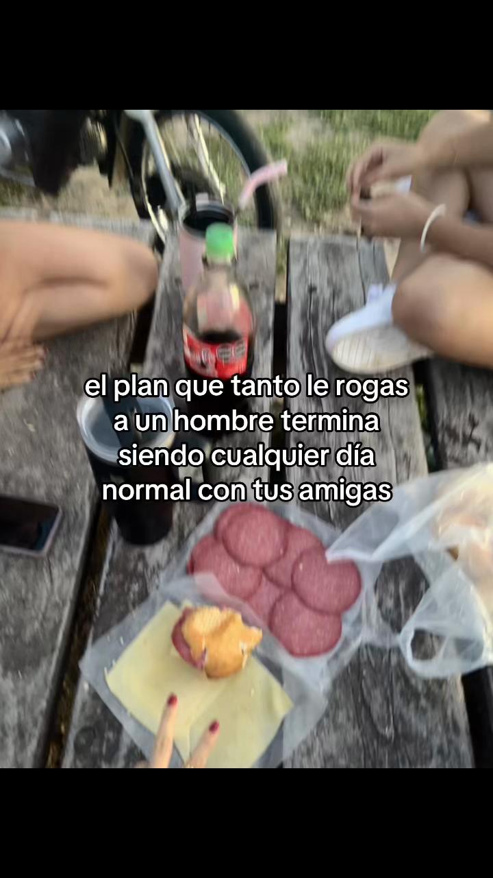 @zahiraocaranza._