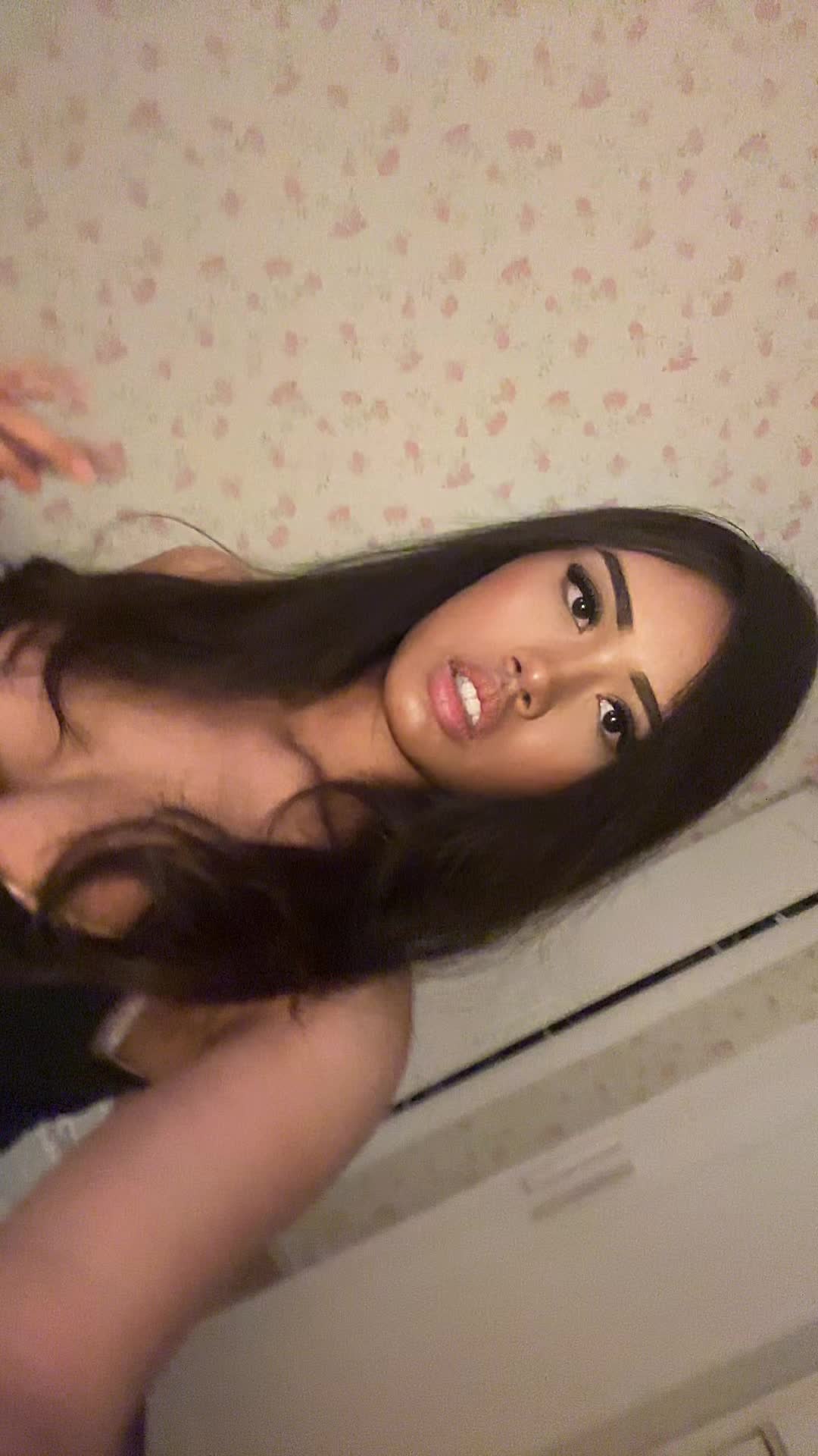 @𝒩𝒶𝓎𝓁𝒶