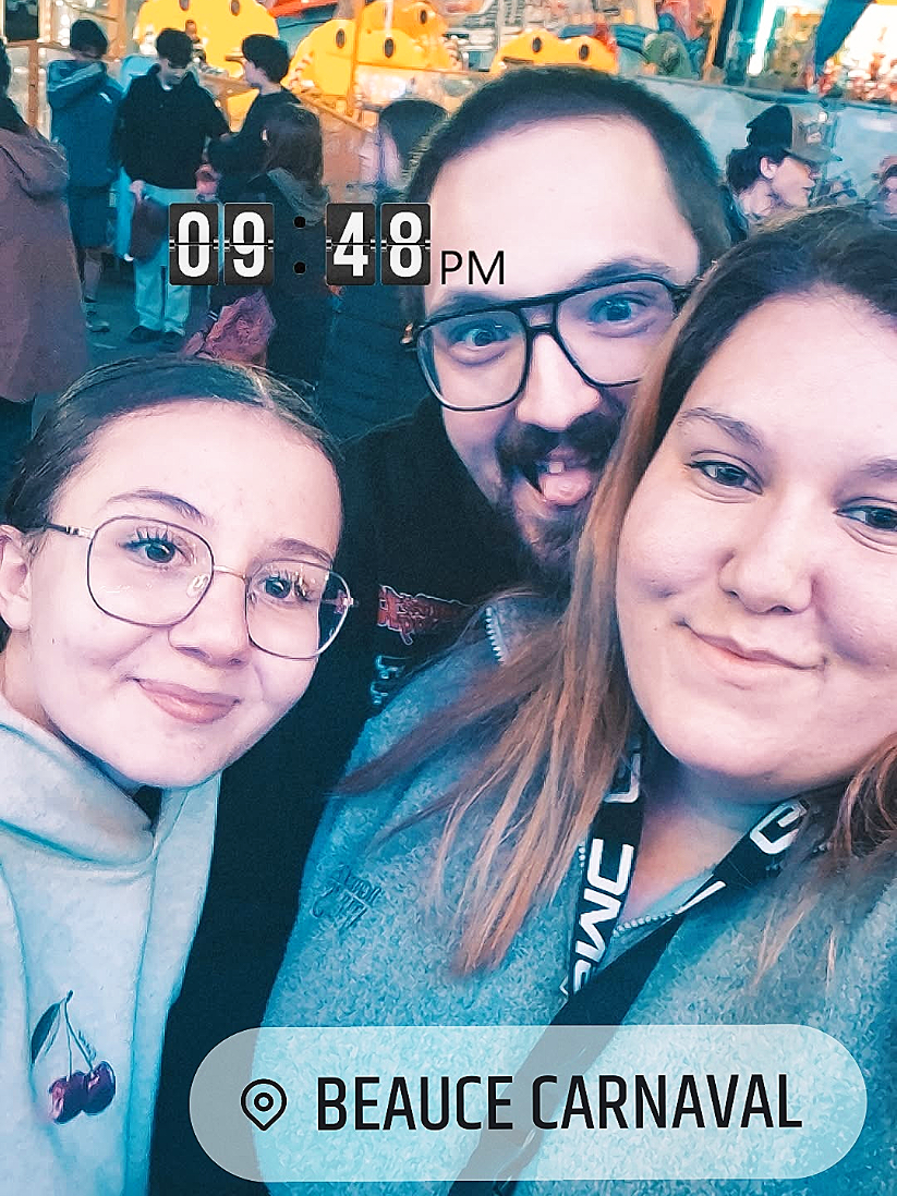 @LaFilleDiff&eacute;rente💛