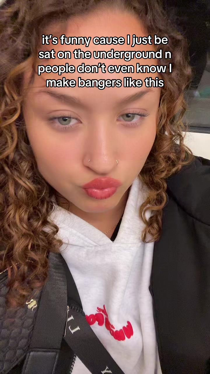 @riya lue⭐️