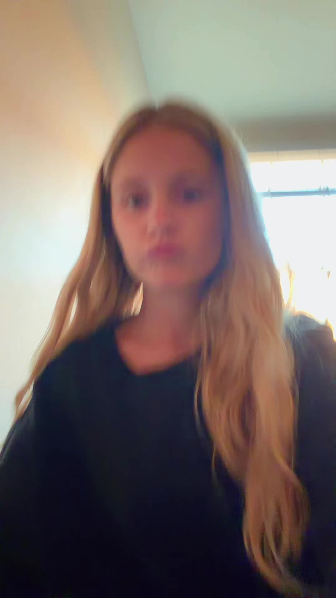 @foxanne