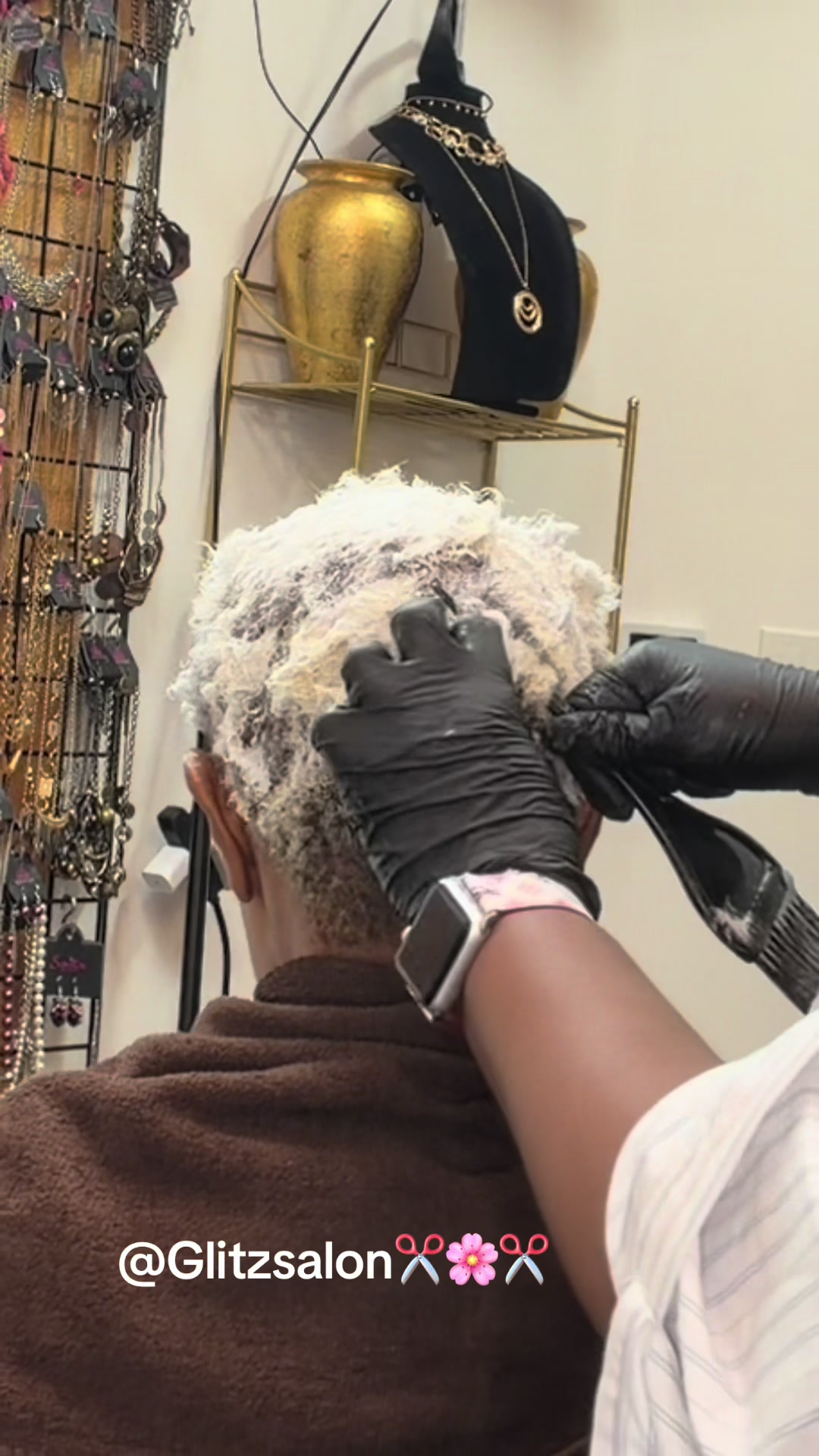 @Glitz Salon