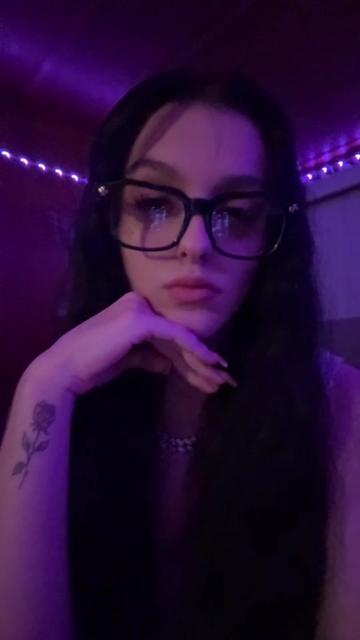 @bby.isabella❤️🕷️🖕🏻