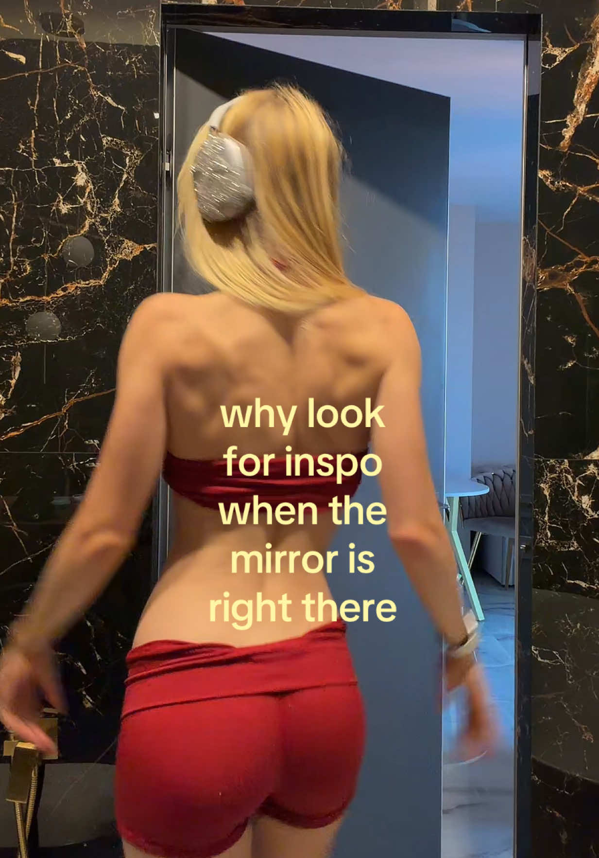 @Tania