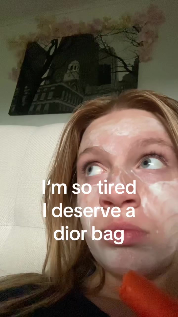 @Viviana