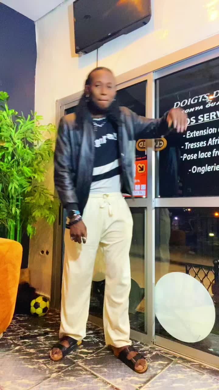 @Flamzy🇨🇲